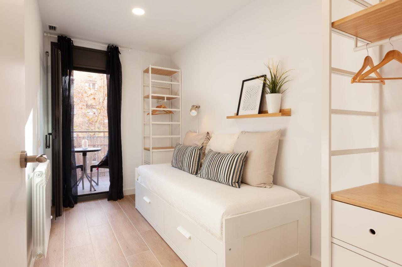Mediterranean Barcelona Apartments Экстерьер фото